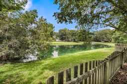 2905 Leatherleaf Court photo 4