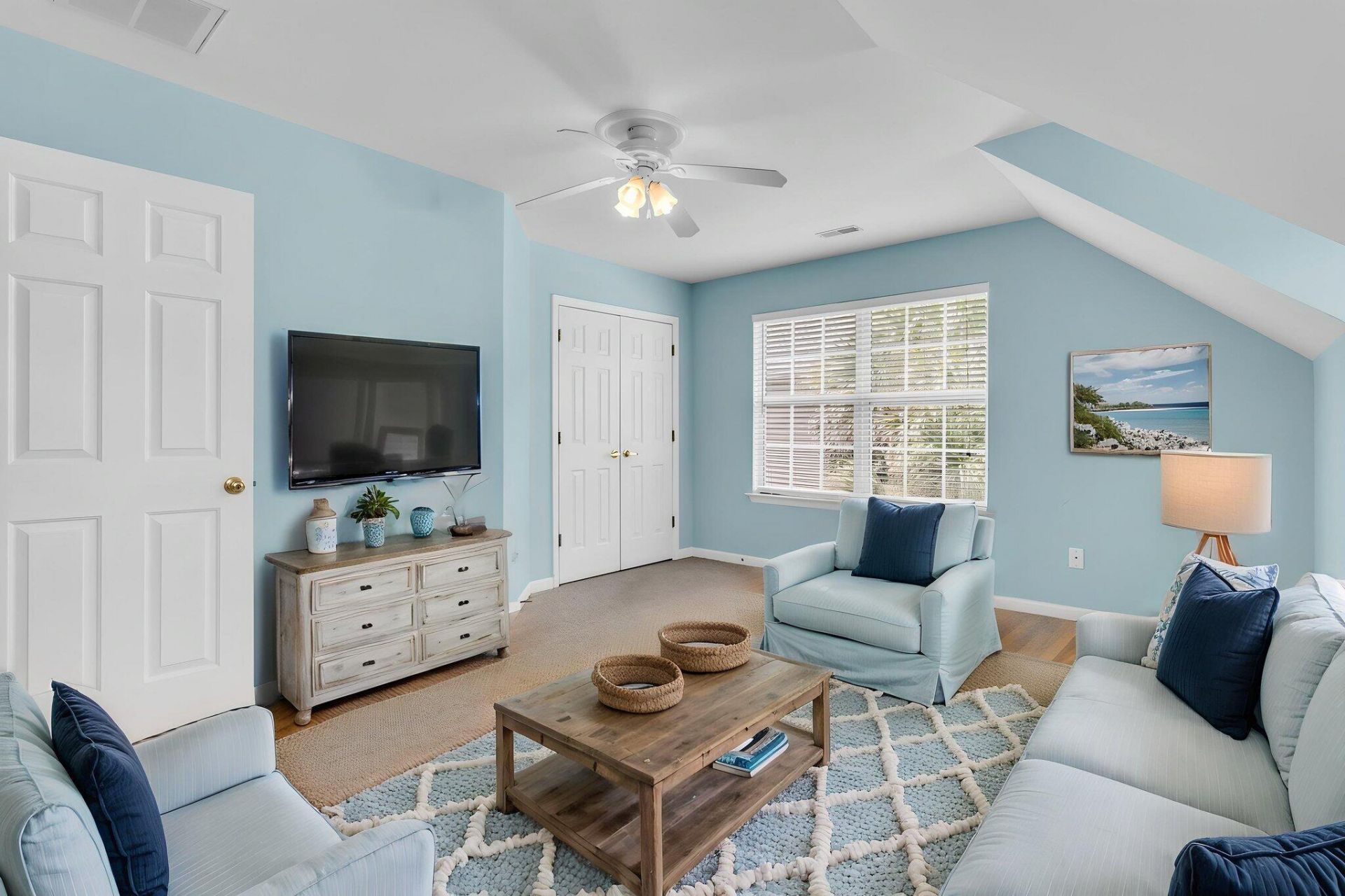 2905 Leatherleaf Court Photo 41