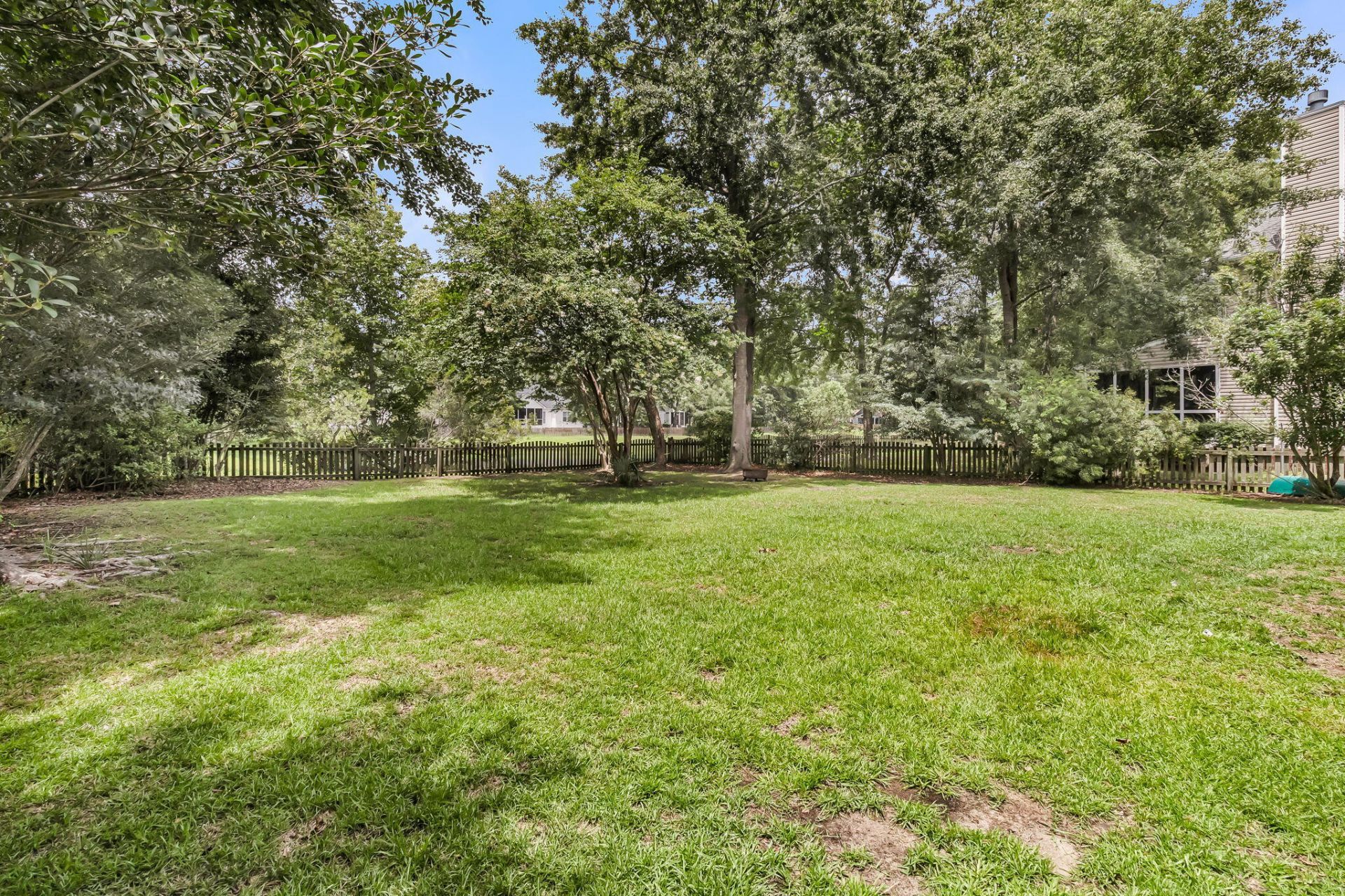 2905 Leatherleaf Court Photo 58