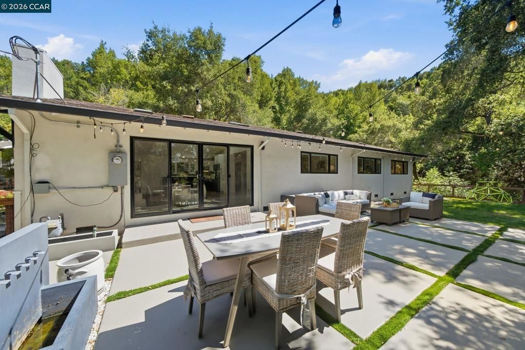 9 Easton Ct, Orinda, CA 94563 Main Photo