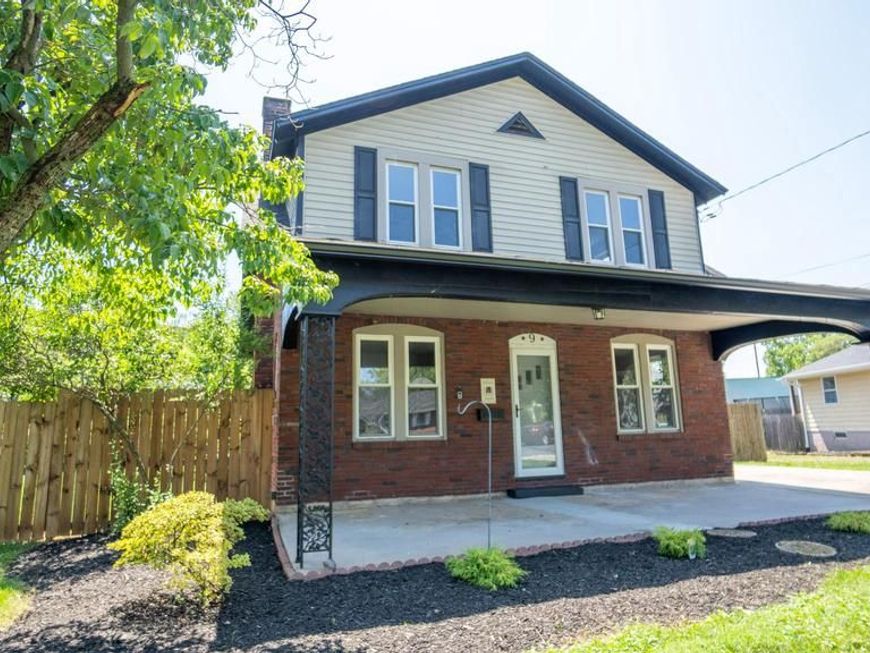 9 Oakwood Circle, Camp Hill, PA 17011 Main Photo