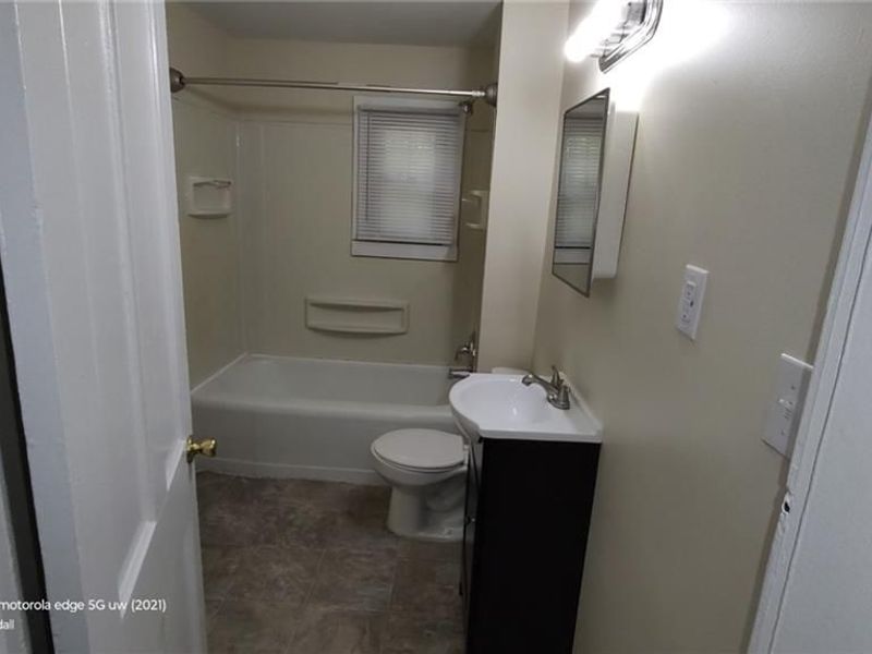 1131 W High Street, Springfield, OH 45506 Photo 10