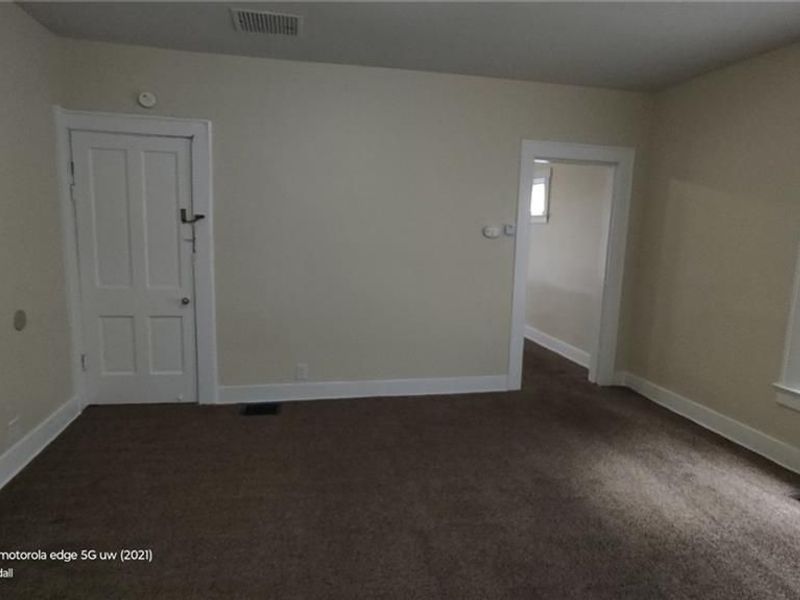 1131 W High Street, Springfield, OH 45506 Photo 6