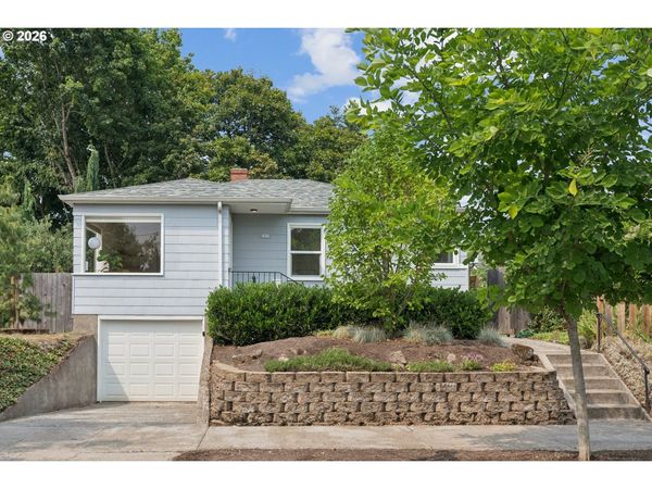 1519 N JARRETT ST, Portland, OR 97217