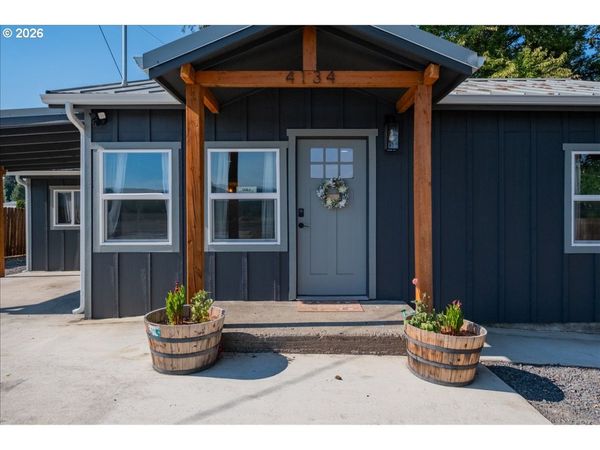 4134 HIGHWAY 20, Sweet Home, OR 97386