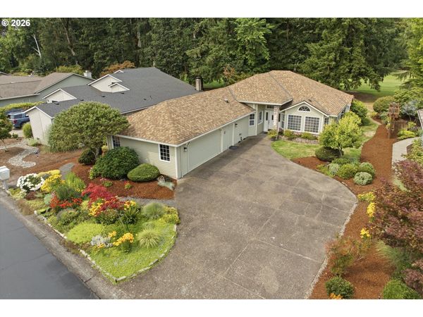 1833 NW DORAL ST, McMinnville, OR 97128