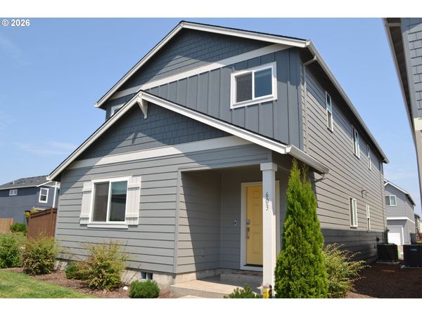603 PICKERING LN, Woodburn, OR 97071