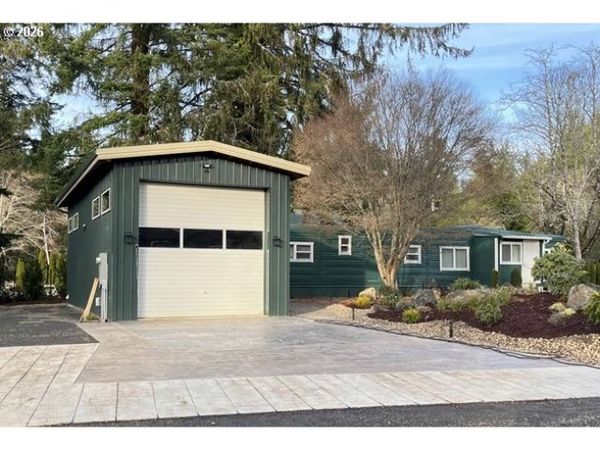85313 GLENADA RD, Florence, OR 97439