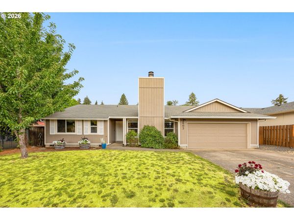 605 E FOOTHILLS DR, Newberg, OR 97132