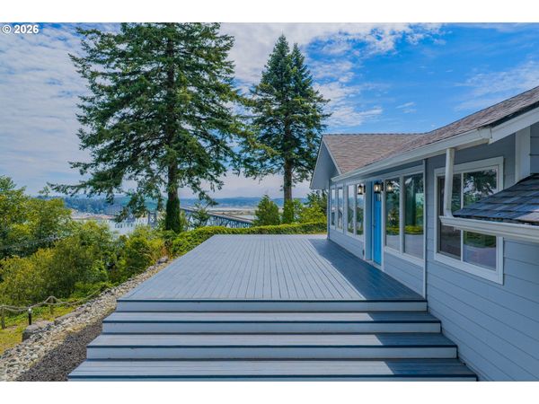 66634 GLASGOW LN, North Bend, OR 97459