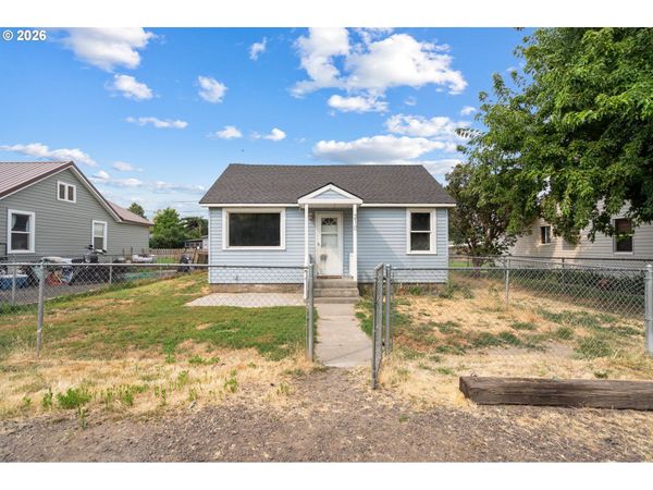 210 N PRESCOTT ST, Echo, OR 97826