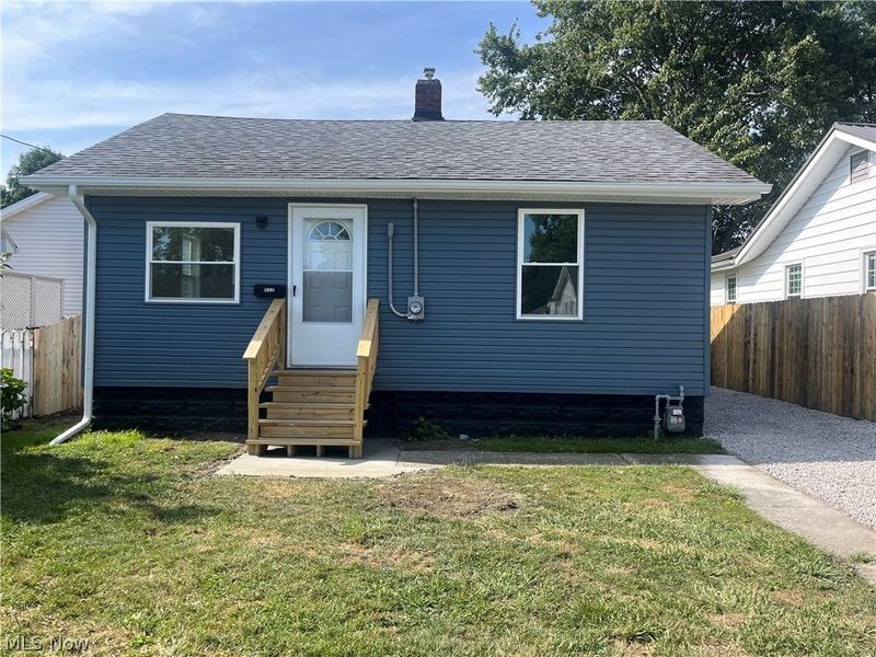 522 Courtland Street, Fairport Harbor, OH 44077 Photo 1