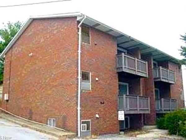 94 View Street, Unit 9, Weirton, WV 26062