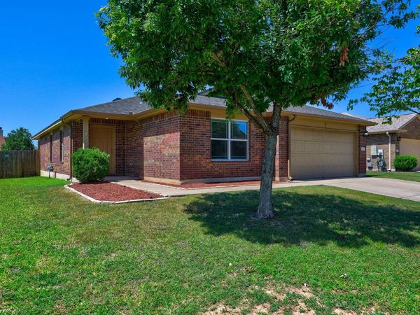 310 Wild Cat DR, Bastrop, TX 78602
