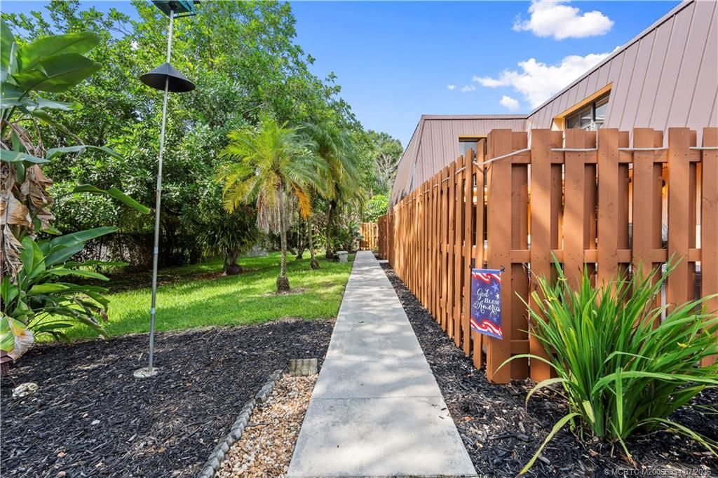 6145 SE Windsong Lane, Stuart, FL 34997 Photo