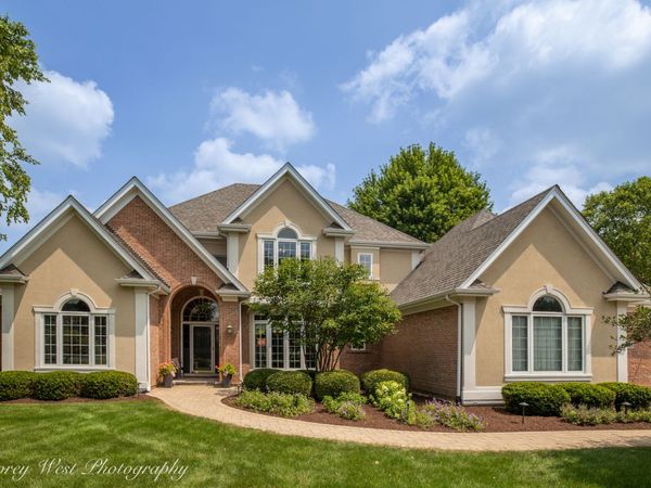 4N843 W Woods Drive , St. Charles, IL 60175