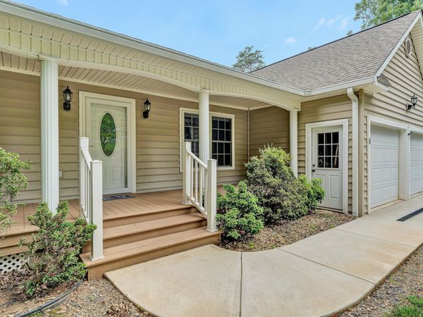 5 Walnut Landing CIR , Hardy, VA 24101