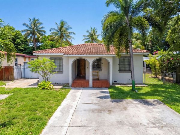 2815 NW 14th St, Miami, FL 33125