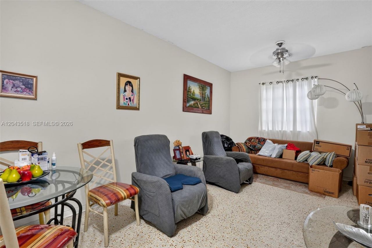 2815 NW 14th St, Miami, FL 33125 Photo