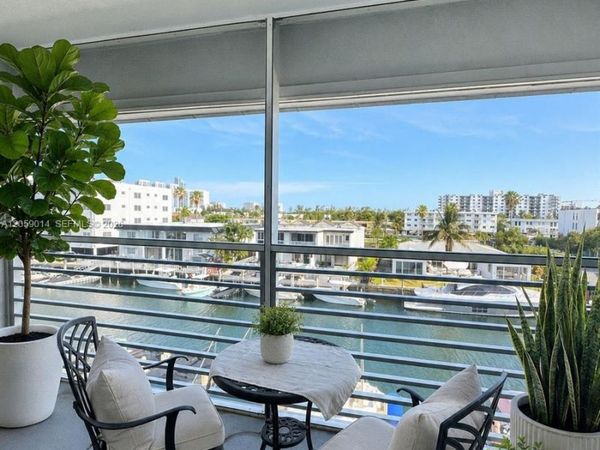 3750 NE 169th St, Unit 409, North Miami Beach, FL 33160