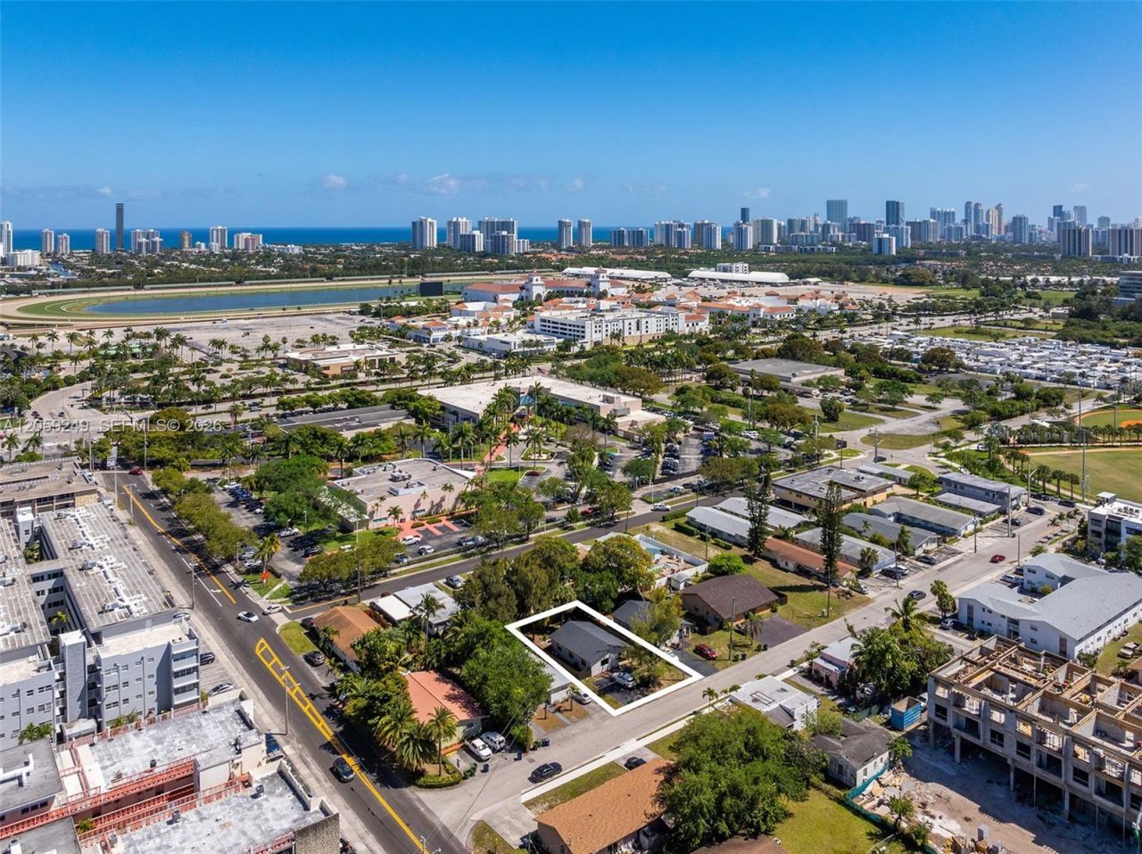309 SE 3rd Ave , Hallandale Beach, FL 33009 Photo