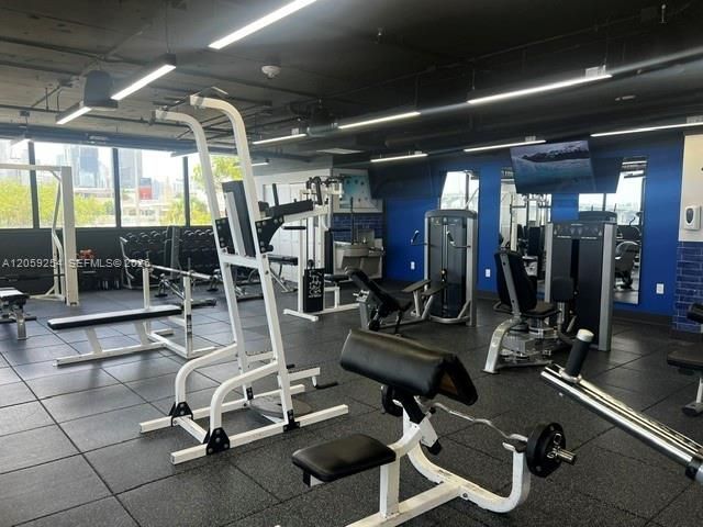 555 NE 15th St, Unit 20E, Miami, FL 33132 Photo