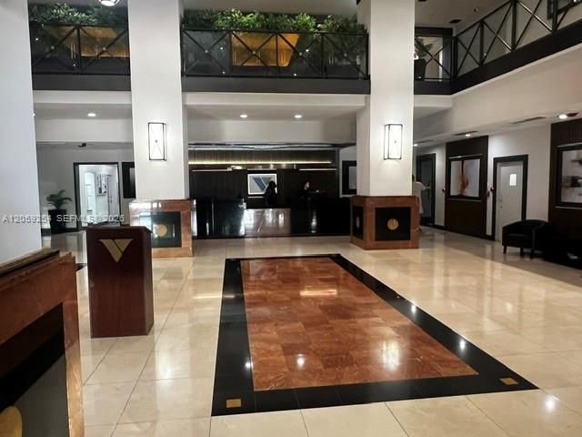 555 NE 15th St, Unit 20E, Miami, FL 33132 Photo