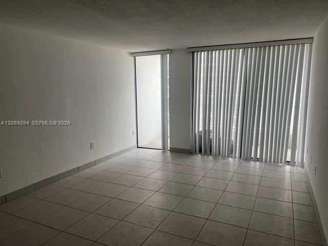 555 NE 15th St, Unit 20E, Miami, FL 33132 Photo