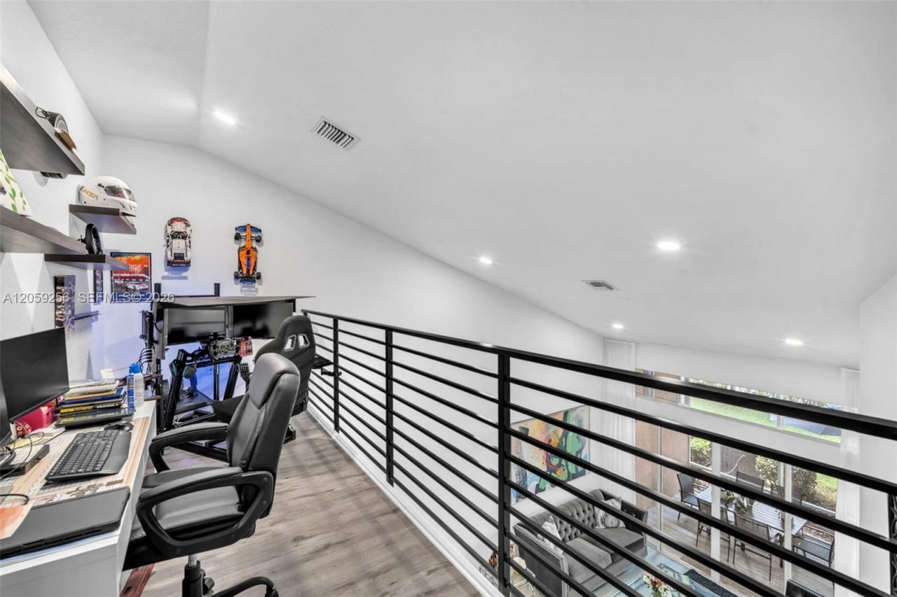 4983 W Madison Lakes Cir W, Davie, FL 33328 Photo