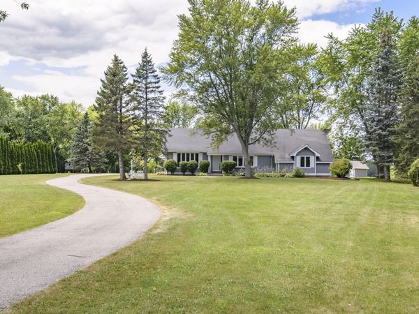 12012 47th Ave, Pleasant Prairie, WI 53158