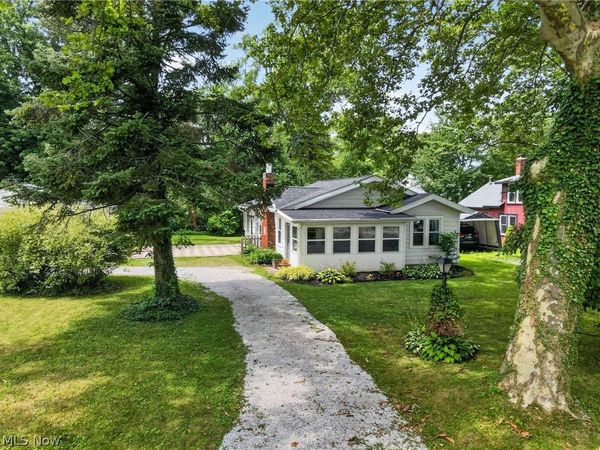 1648 Bathgate Avenue , Madison, OH 44057