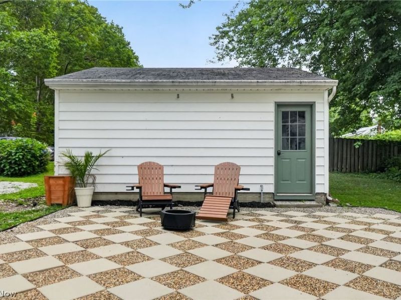 1648 Bathgate Avenue, Madison, OH 44057 Photo 2