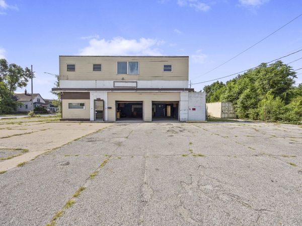 1500 Virginia Street , Gary, IN 46407
