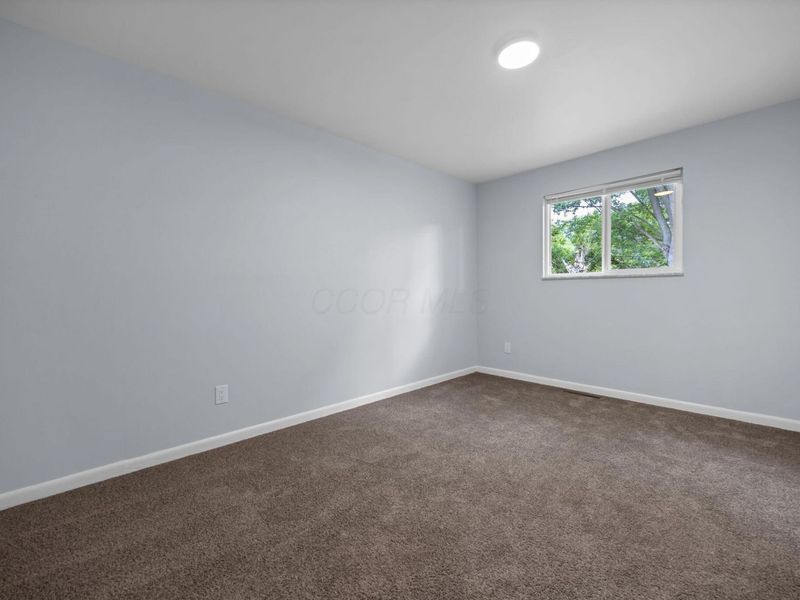 1610 Koebel Road , Columbus, OH 43207 Photo 19