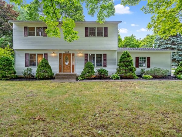 118 Winding Way, Camillus, NY 13031