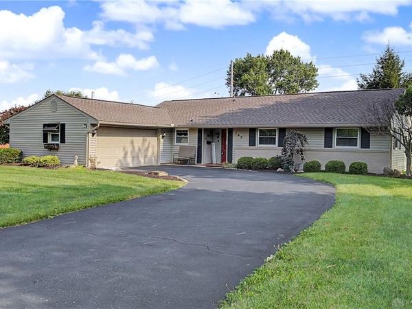 245 Gershwin Drive, Centerville, OH 45458