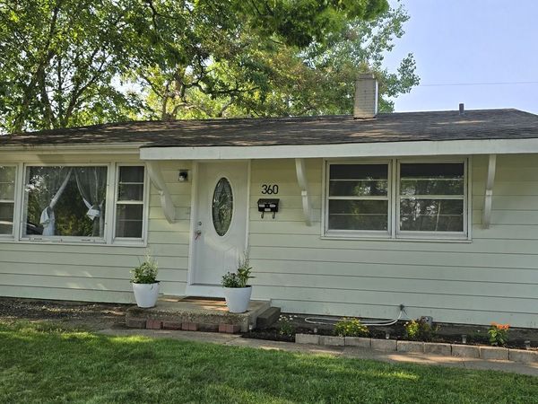 360 Tee Lane , Carpentersville, IL 60110