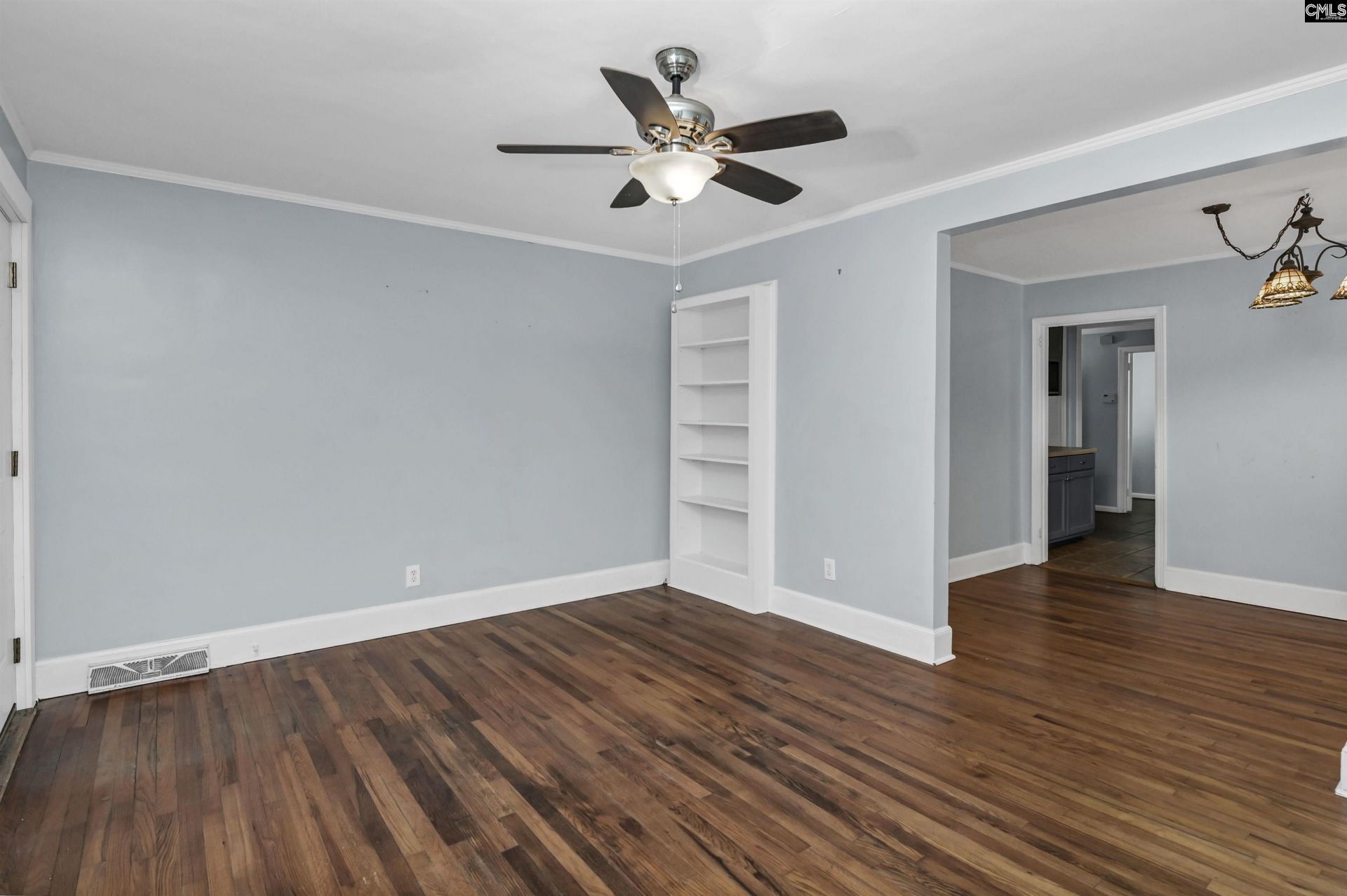 3814 Wilmot Avenue Photo 5