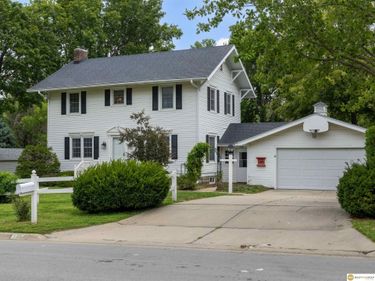 340 S 52nd Street, Lincoln, NE 68510