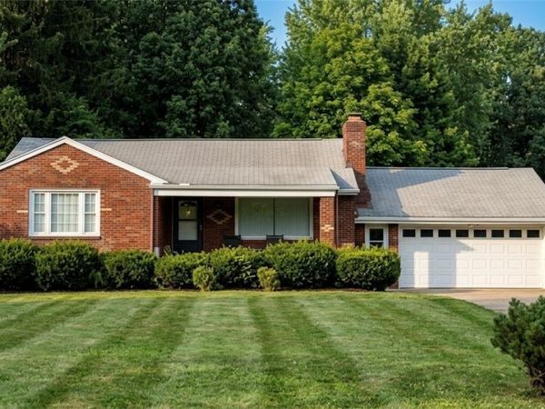 2840 Denver Drive , Poland, OH 44514