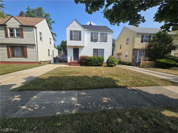 4069 Hinsdale Road , Cleveland, OH 44121