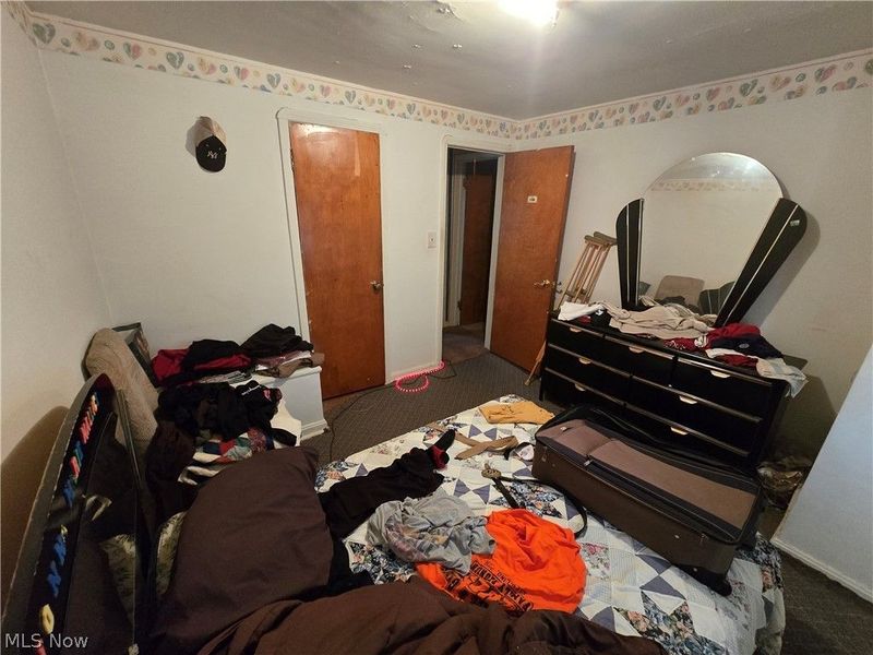 4069 Hinsdale Road, Cleveland, OH 44121 Photo 17