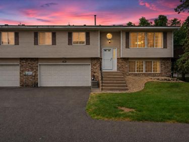 7647 Afton Court, Woodbury, MN 55125