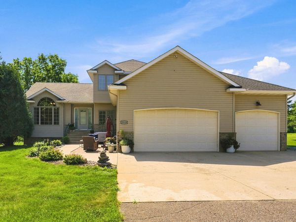 29528 139th Street NW, Princeton, MN 55371