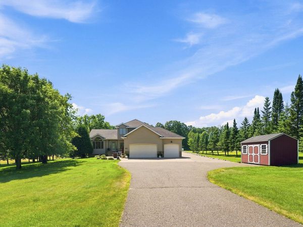 29528 139th Street NW, Princeton, MN 55371