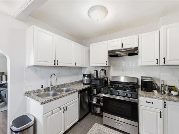 4333 Fremont Avenue N, Minneapolis, MN 55412