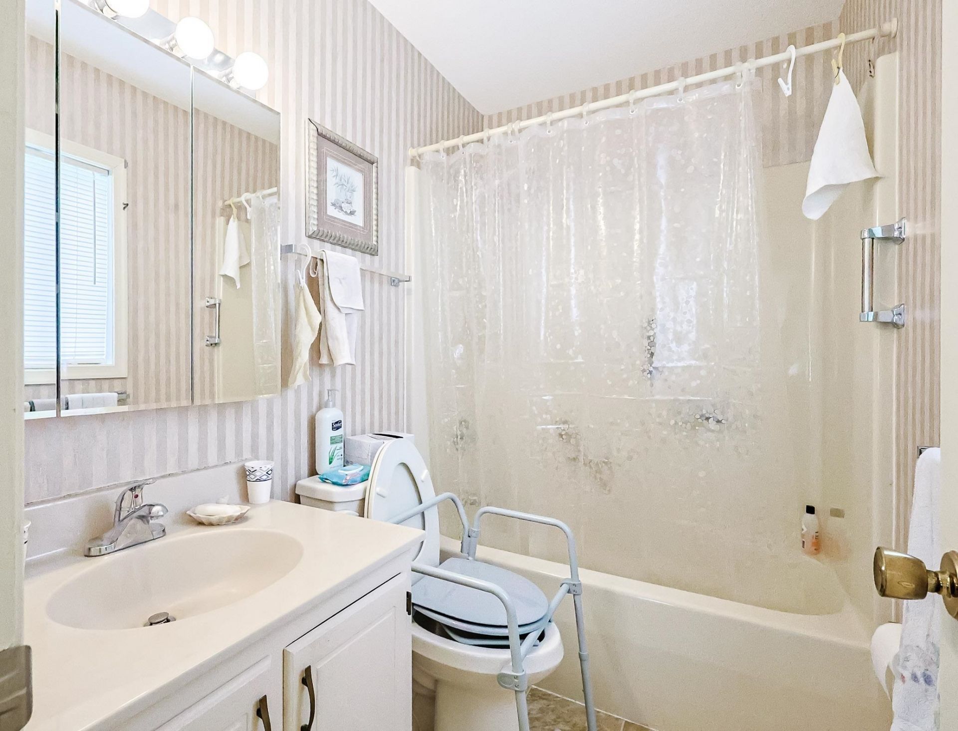 1460 Turkey Ridge Rd. Photo 10
