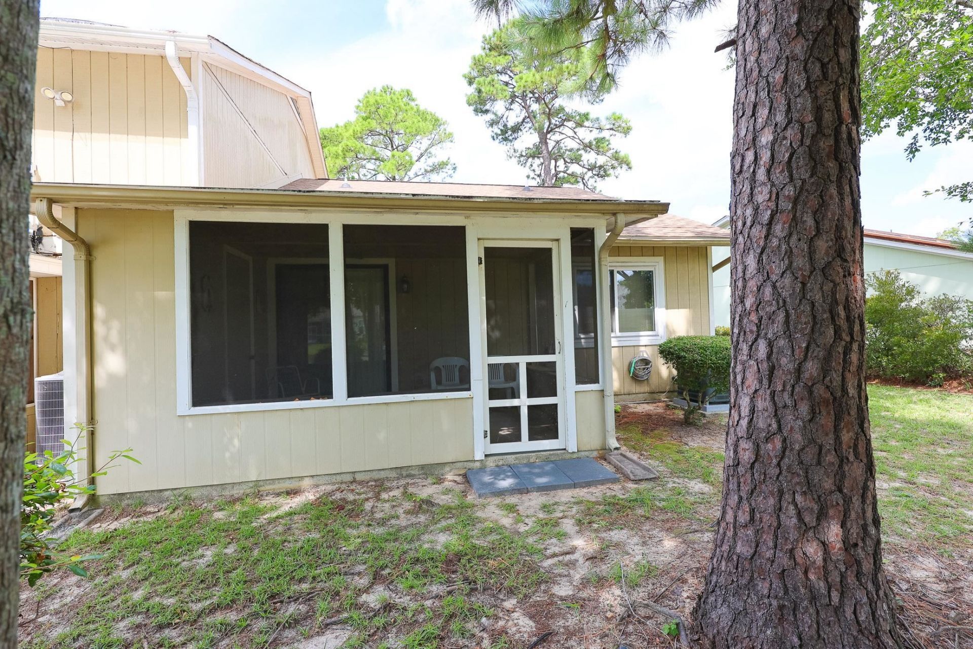 1460 Turkey Ridge Rd. Photo 35