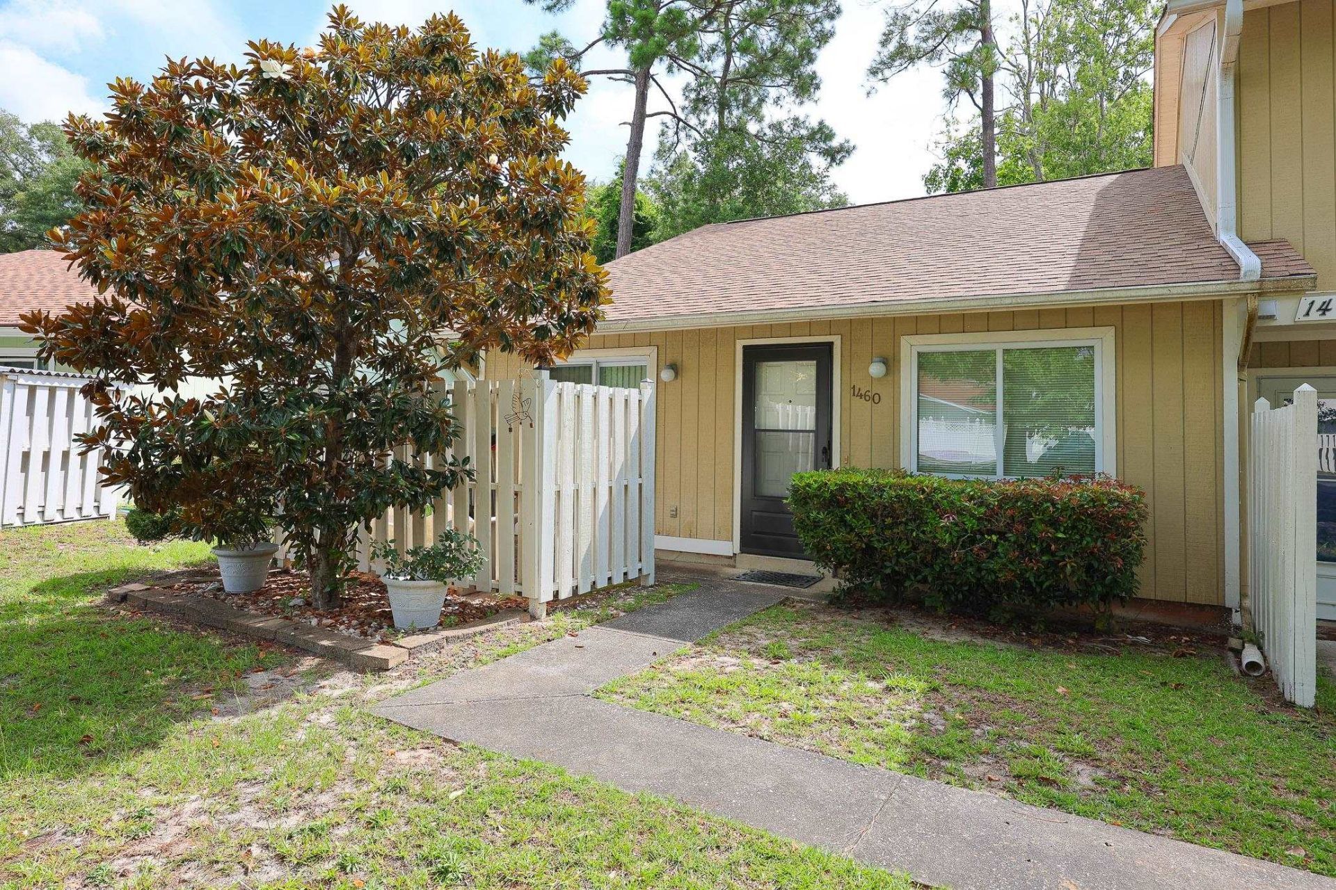 1460 Turkey Ridge Rd. Photo 5