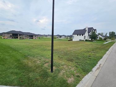 1222 S 95th Street, Lincoln, NE 68520